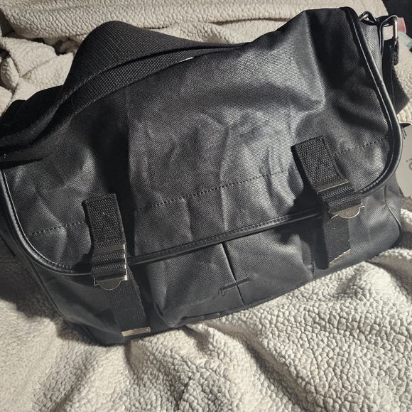 OIOI DIAPER BAG NEW - Picture 1 of 3